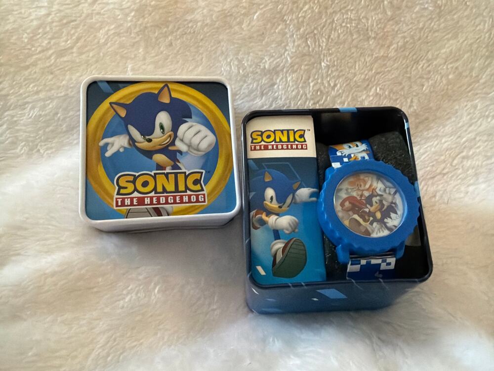 Accutime Sonic The Hedgehog Digital Watch Quartz LCD Flashing LED Lights NEW Tin